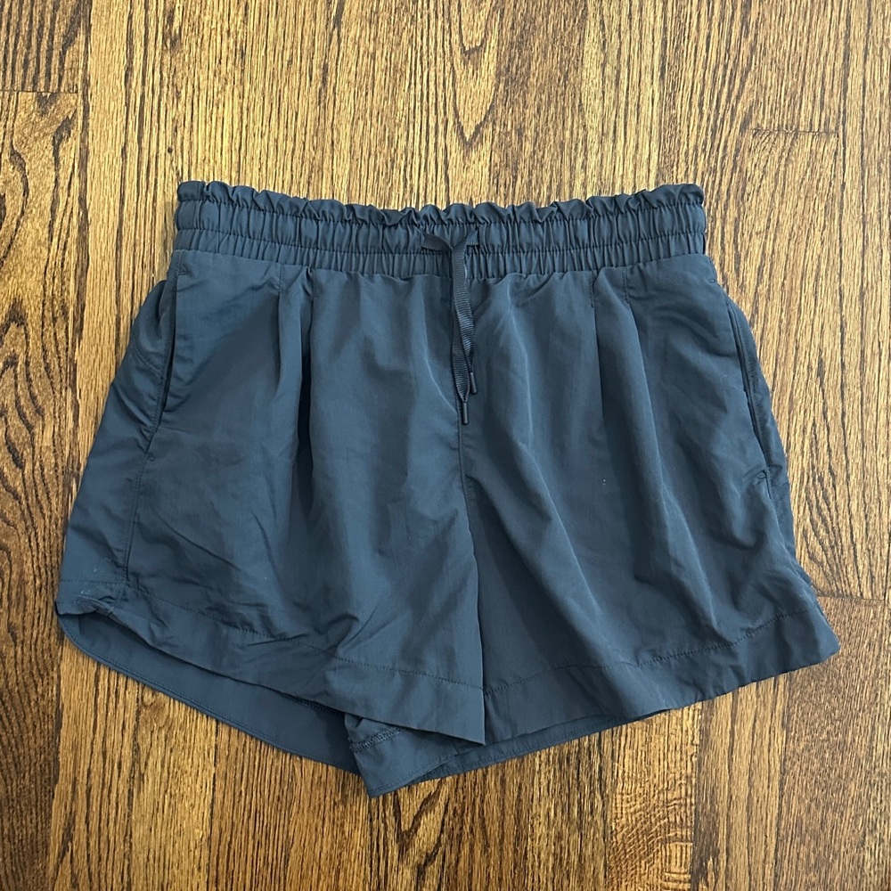 ALL IN MOTION gym short